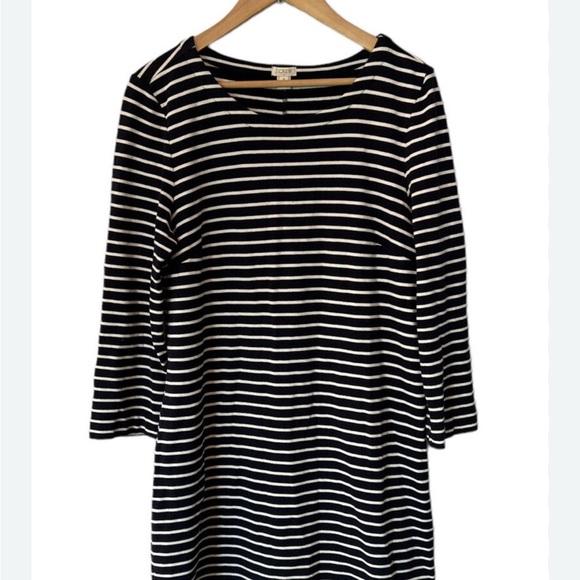 J. Crew Dresses & Skirts - JCrew Striped Navy and White Dress